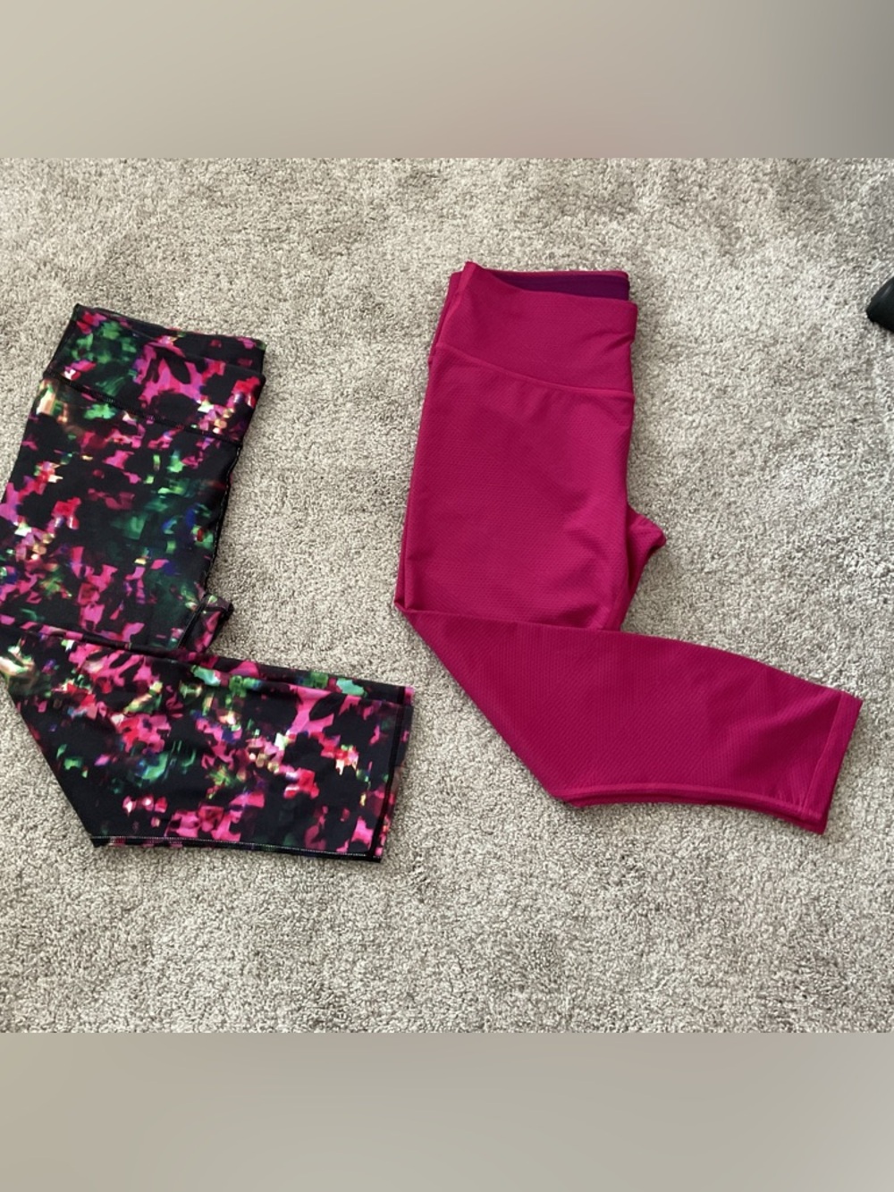 Lot of 2 Leggings - Fabletics and PrAna Cropped Large